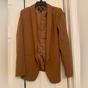 H & M blazer.
